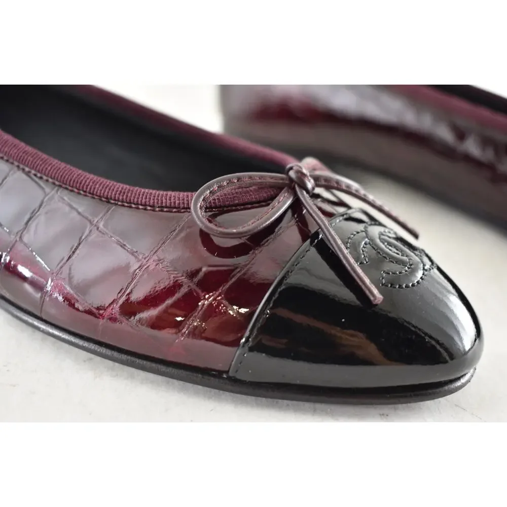 Chanel 26A Burgundy Red Black Crocodile Croc CC Logo Ballet Ballerina Flat 38.5